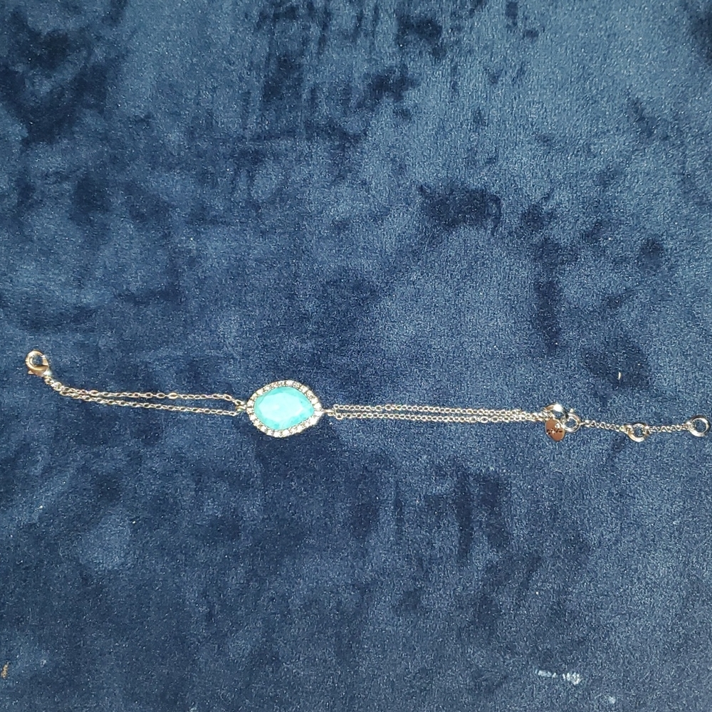 Beautiful dainty bracelet